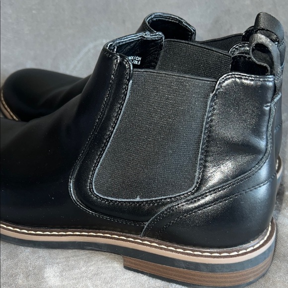 Kenneth Cole New York Black Chelsea Boots Sleek Leather Finish - Picture 5 of 12